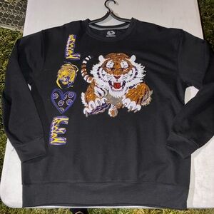 Black Tiger Graphic Men's Sweater